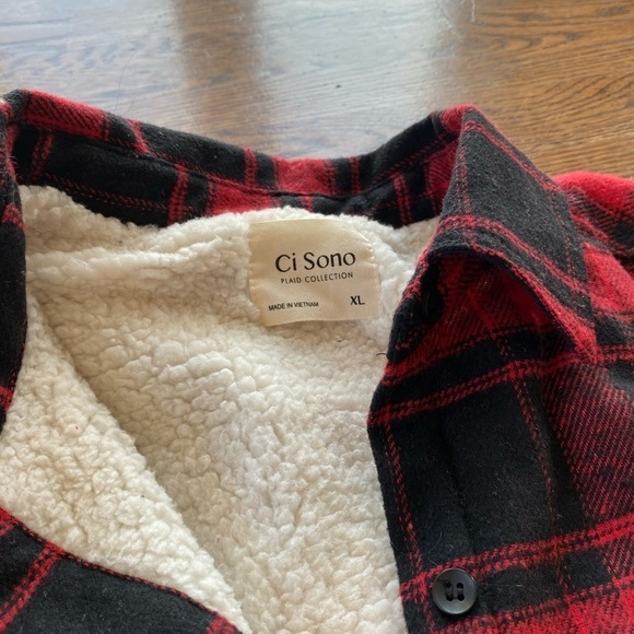 Ci Sono Fur lined Red flannel - Picture 3 of 4